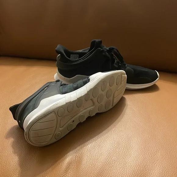 Adidas men’s black shoes - Picture 2 of 3